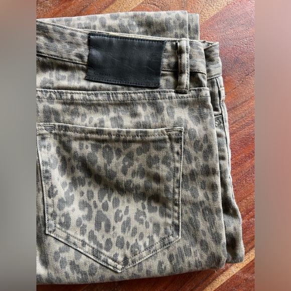 ALL SAINTS | Ashby Leopard Print Skinny Jeans (28) - Picture 5 of 10